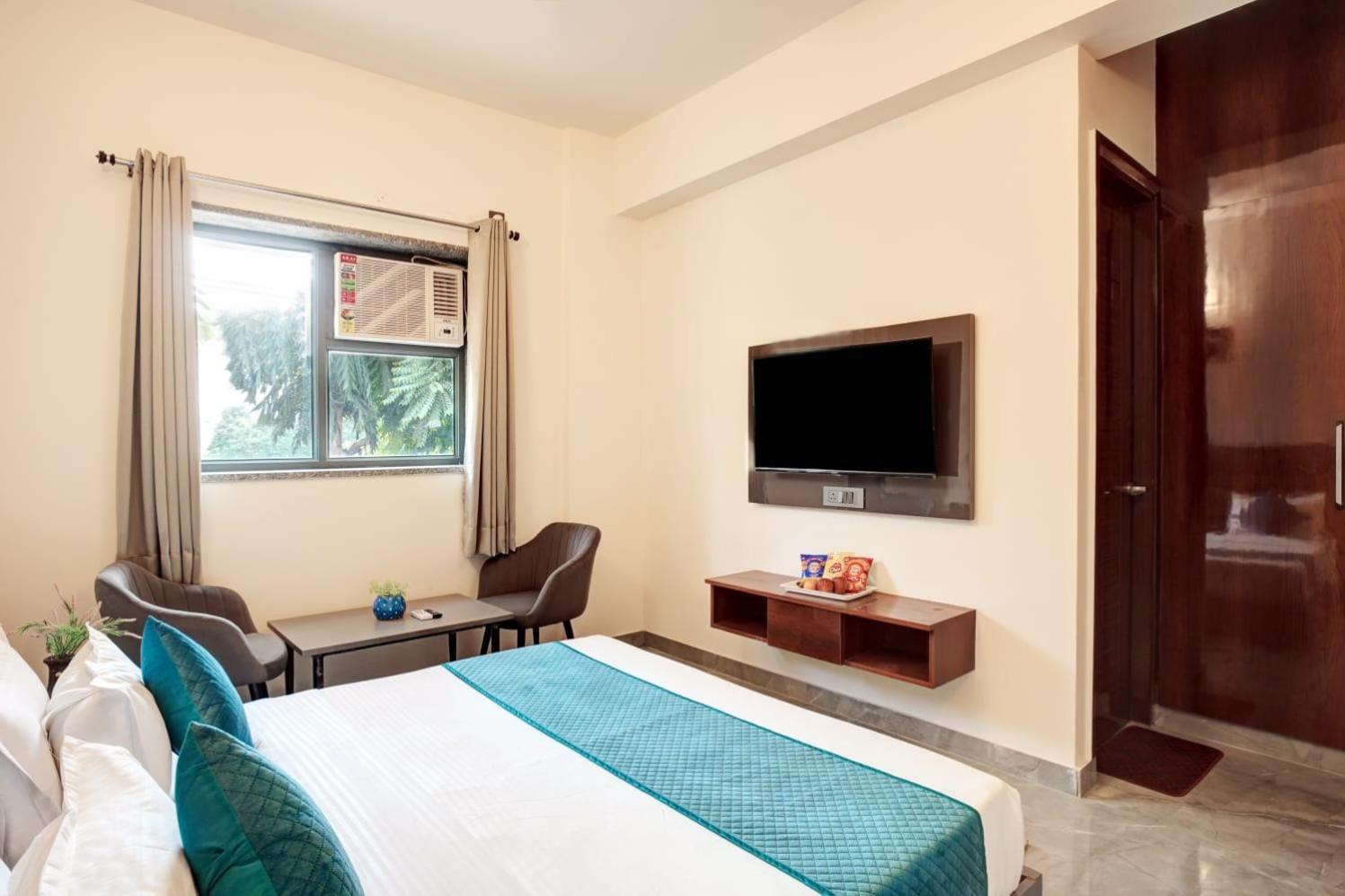 Hotel Elite Grand Near Kailash Hospital Noida Exterior foto